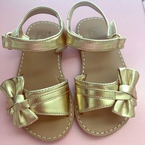 Gold sandals for toddlers